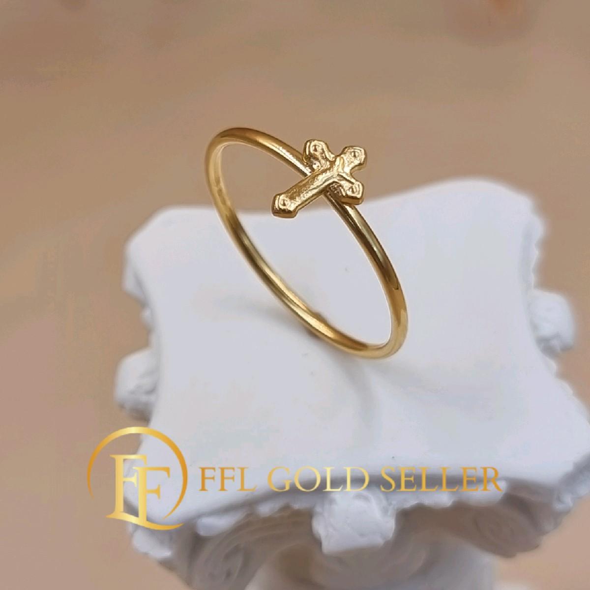 Dainty Cross Ring