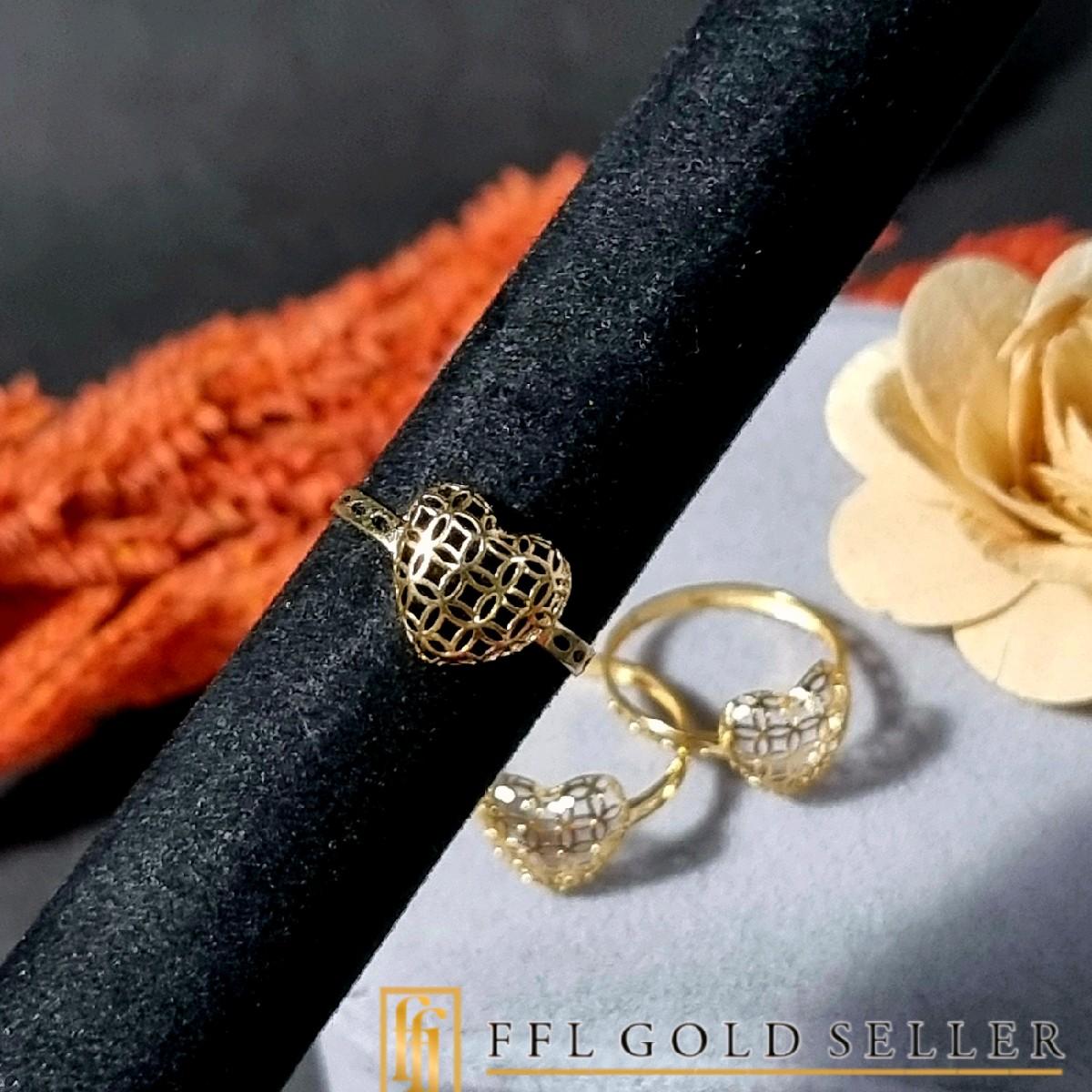 Heart Moneycatcher Ring