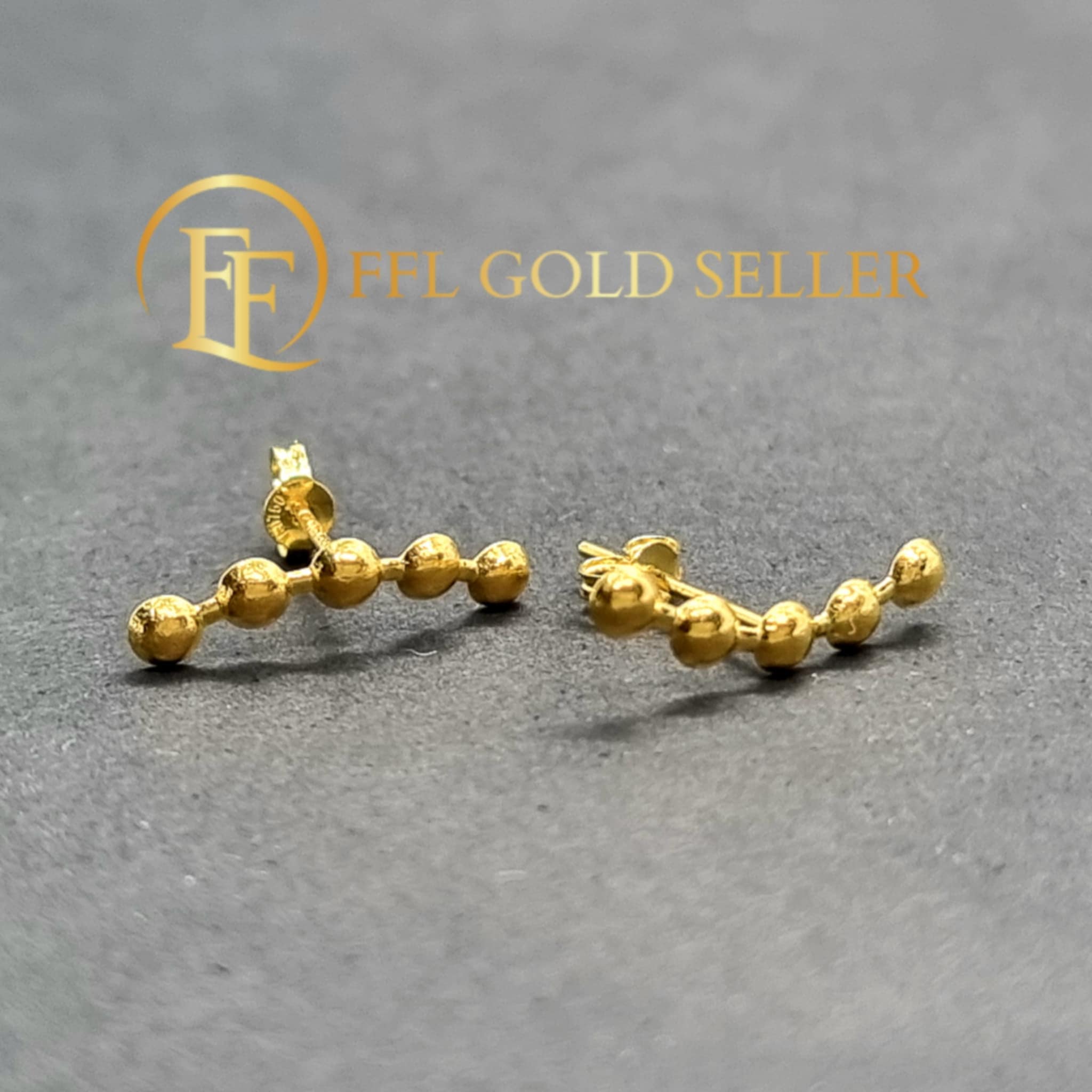 Bubble Stud Earring