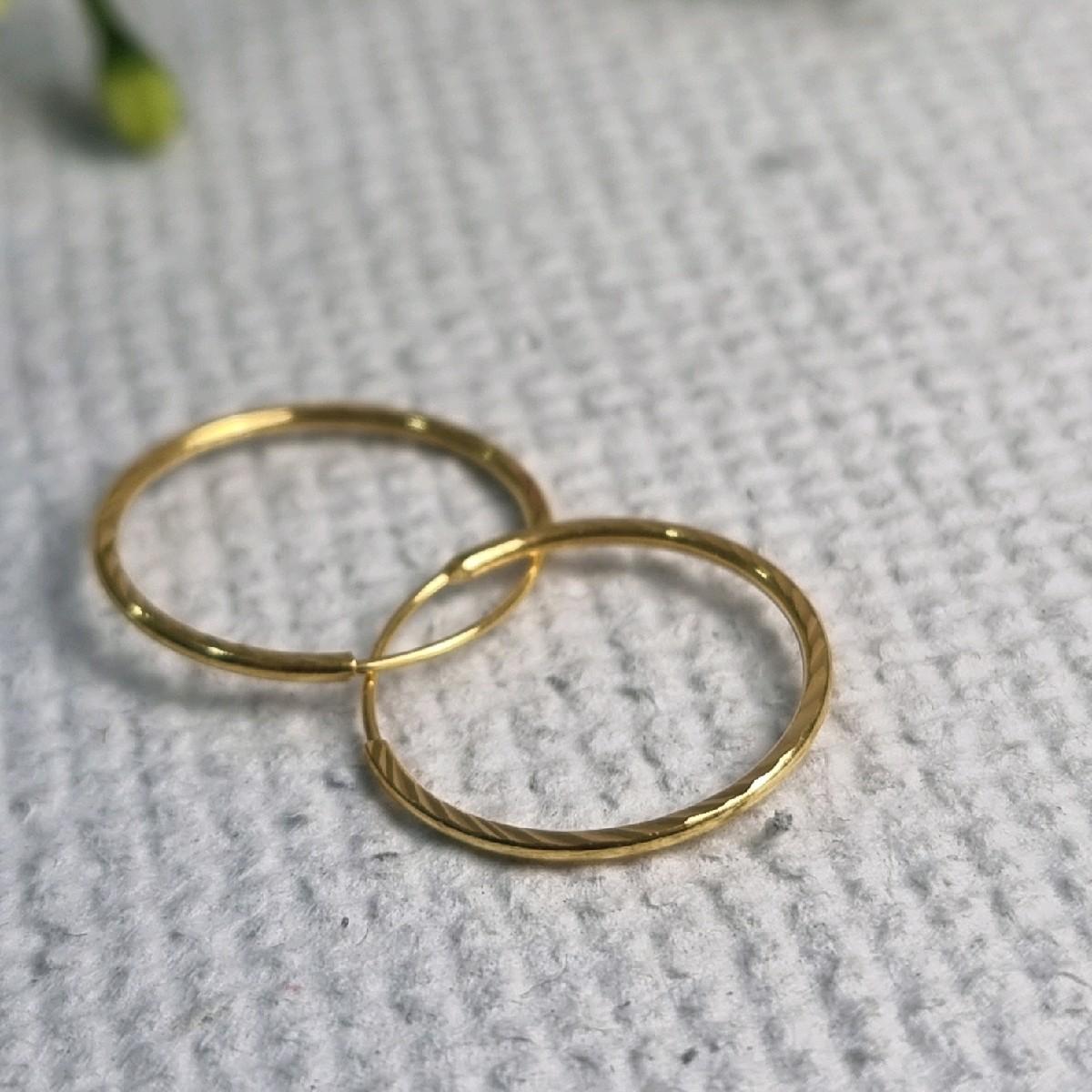 Diacut Loop Earring