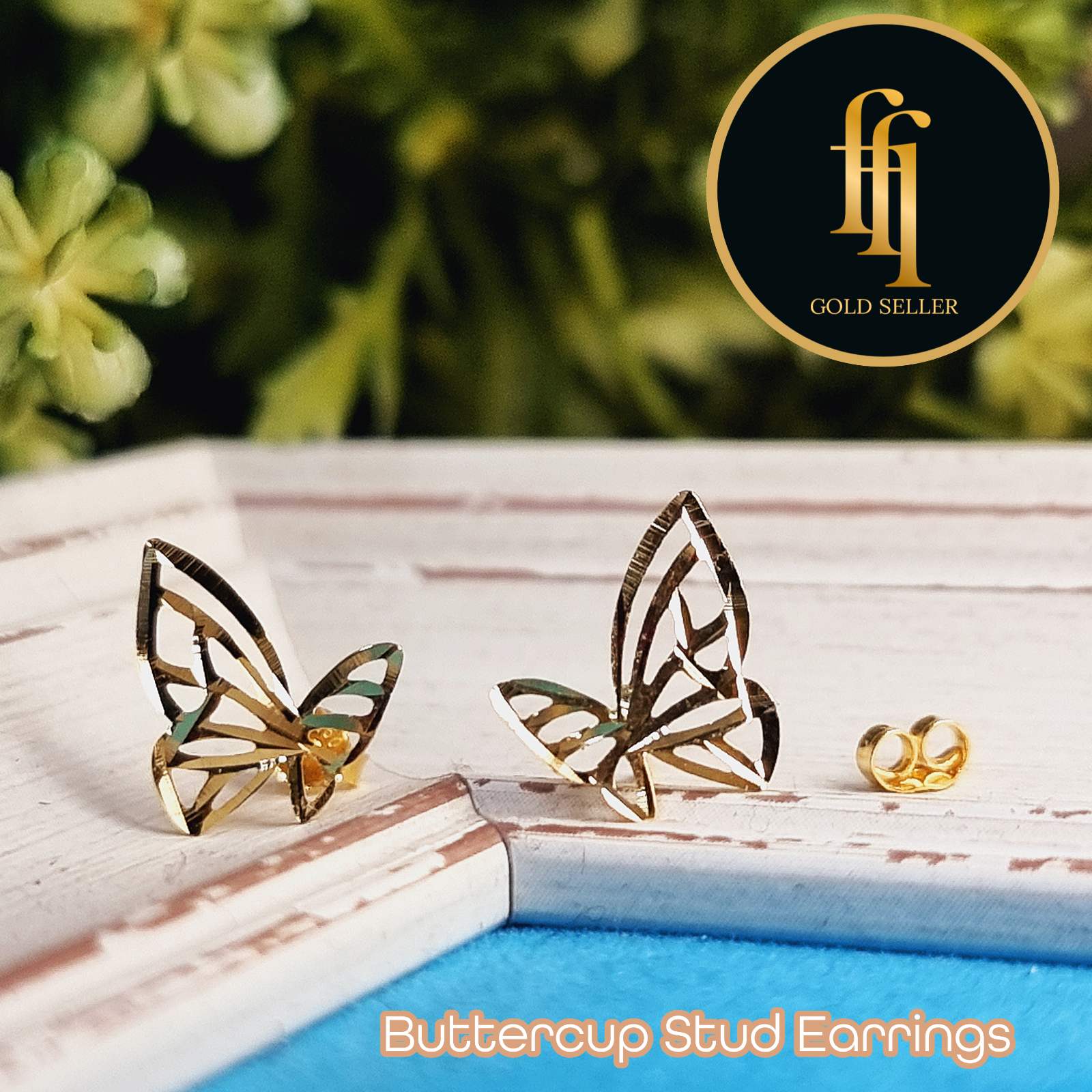 Buttercup Design Earring