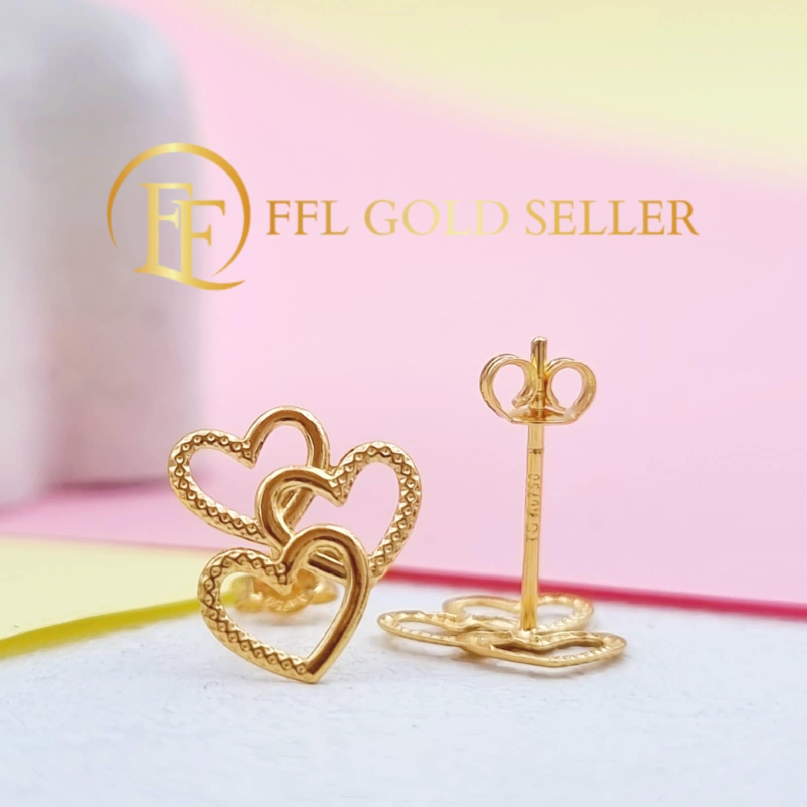 Mini Hendy Stud Earring