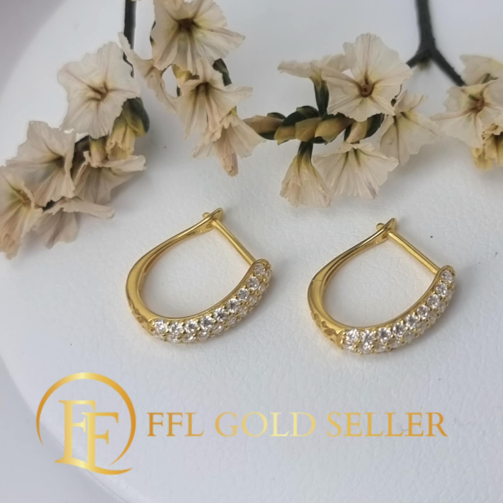 Moissa Loop Clip Earrings