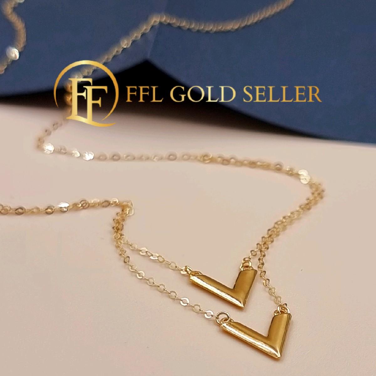 Plain Double V Centerchain Necklace