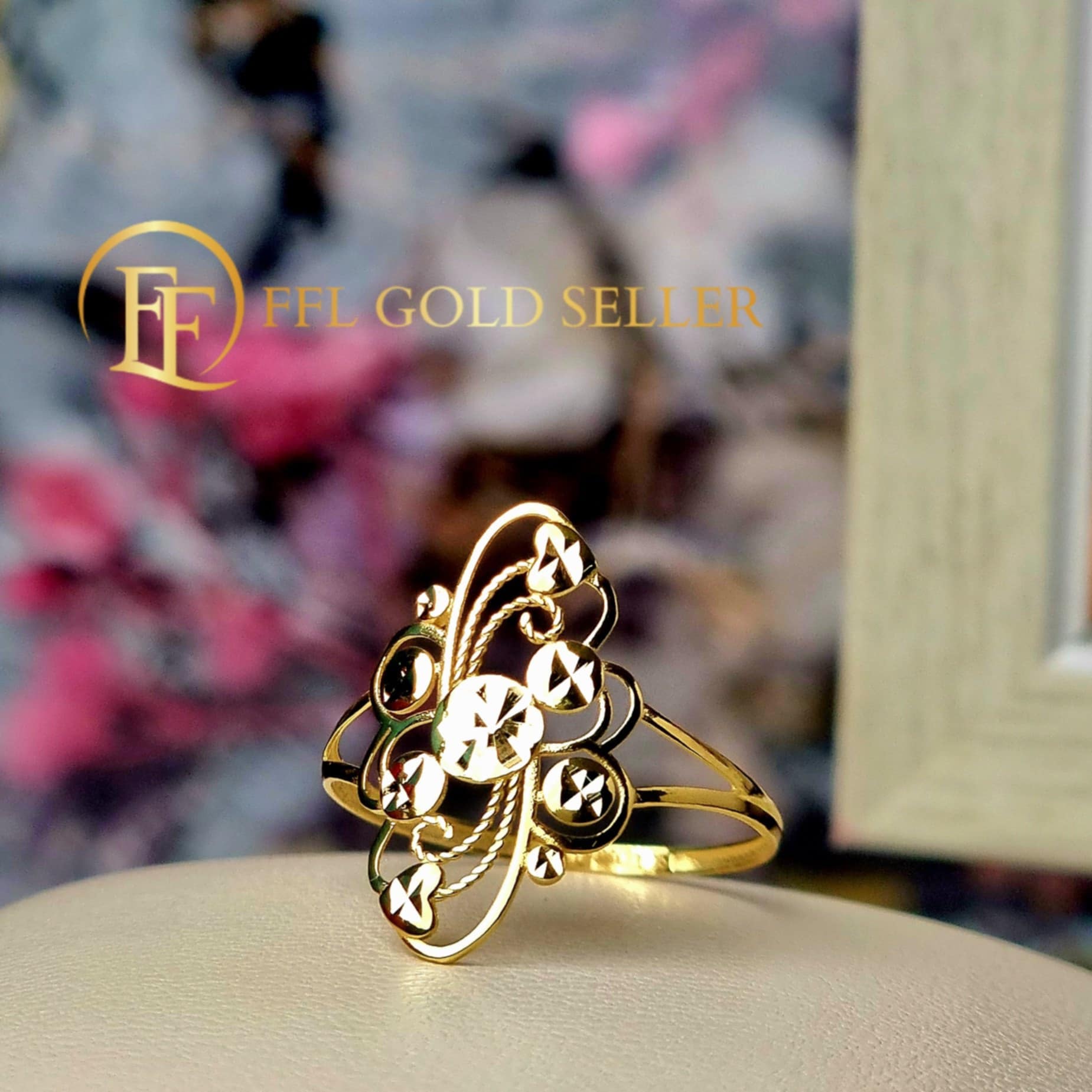 Swirly Diacut Ring