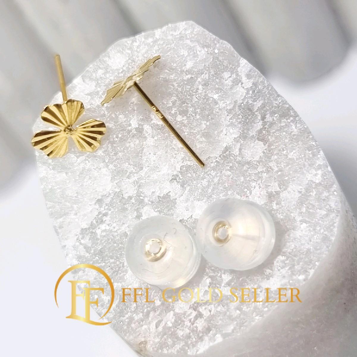 Three Petals Stud Earrings