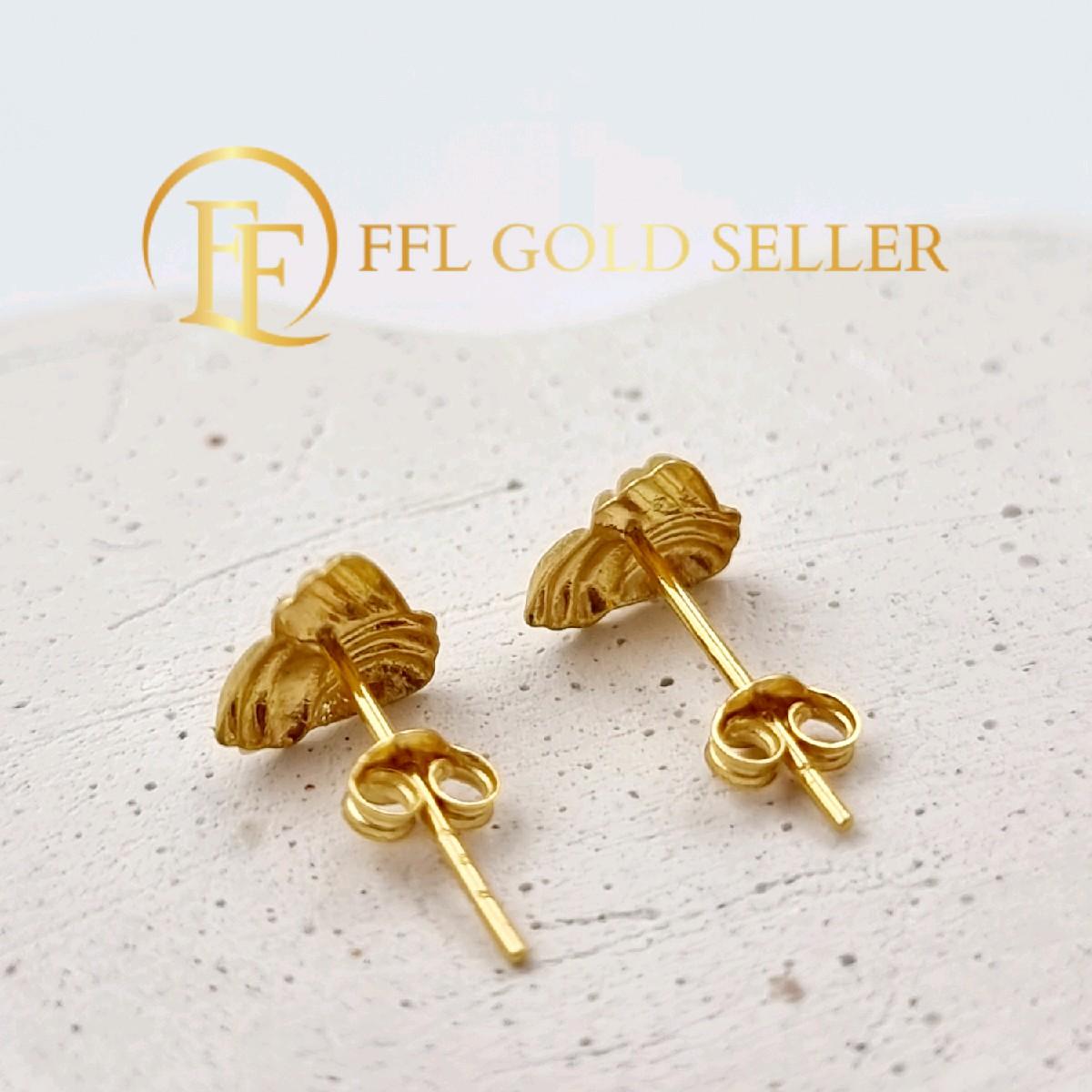 Triangle Knot Premium Earrings