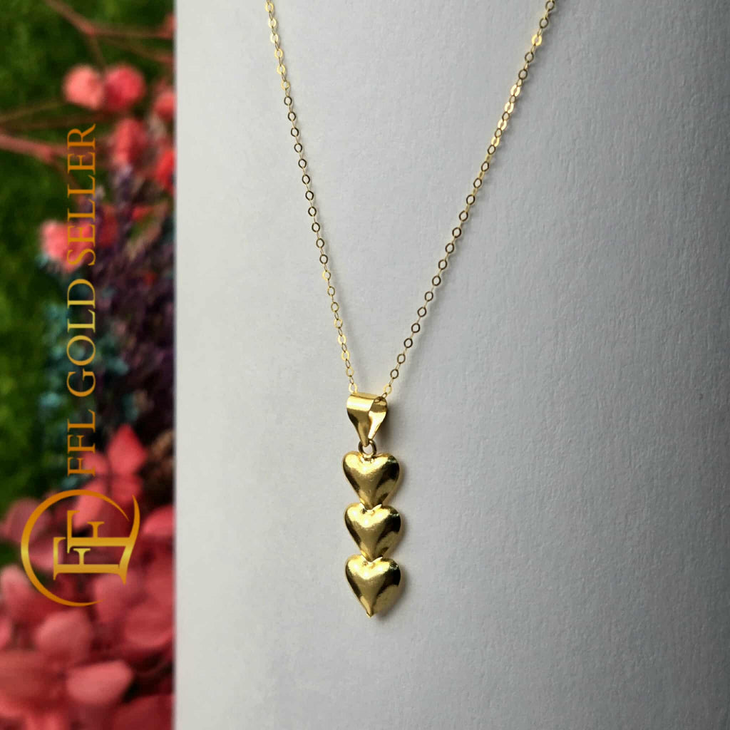 Tres Corazon Tauco Necklace Set