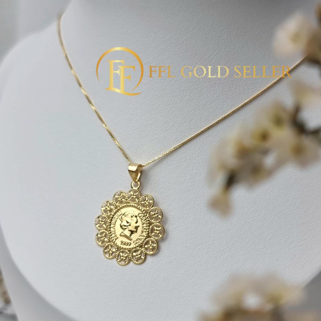 Queen E Flora Pendant